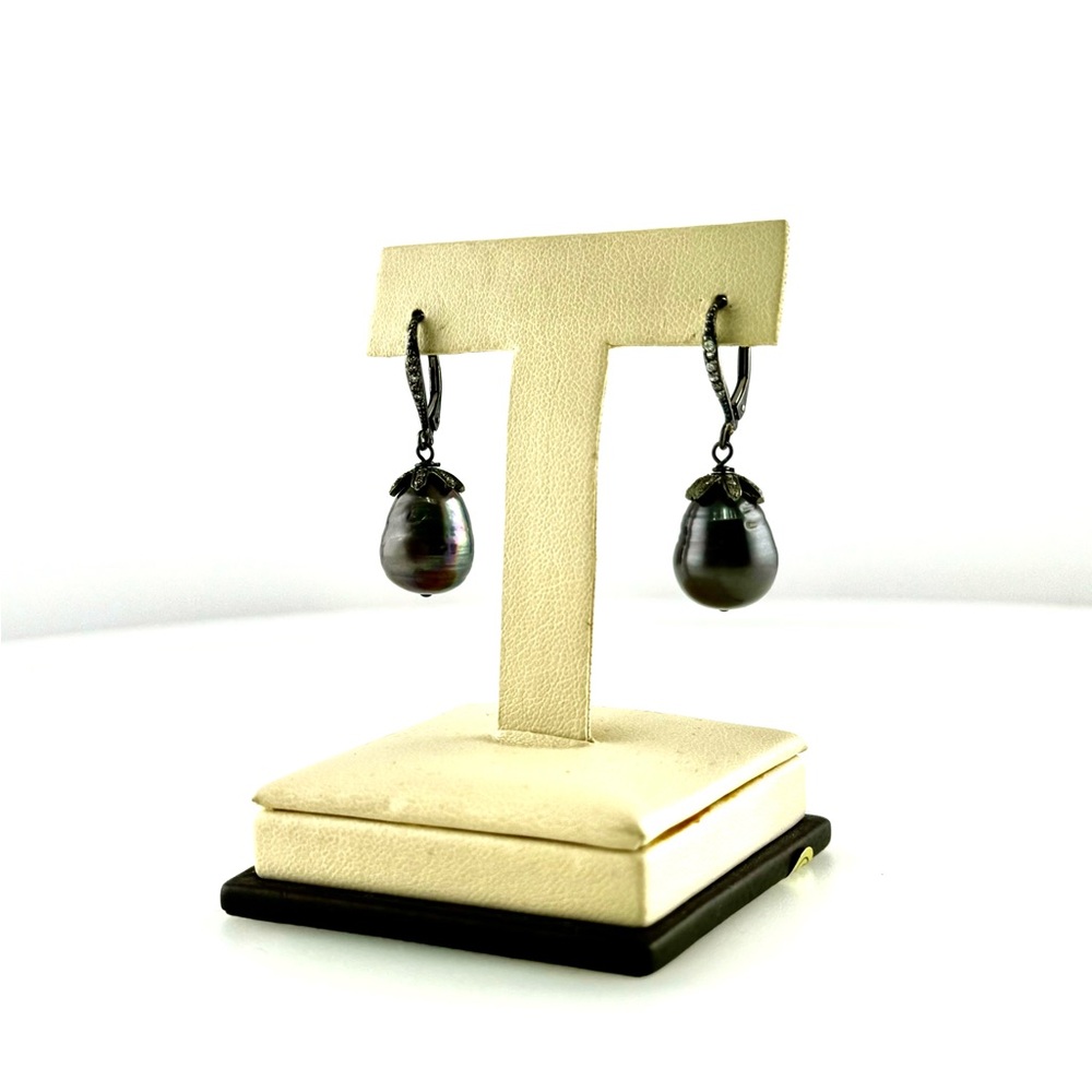 Diamond Huggies/baroque Tahitian pearl earrings - Picture 2 of 3